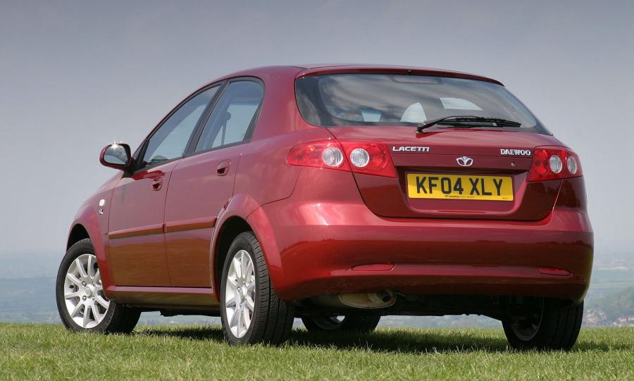  Daewoo Lacetti Hatchback 2004 года  (UK) (фото 6 из 11)